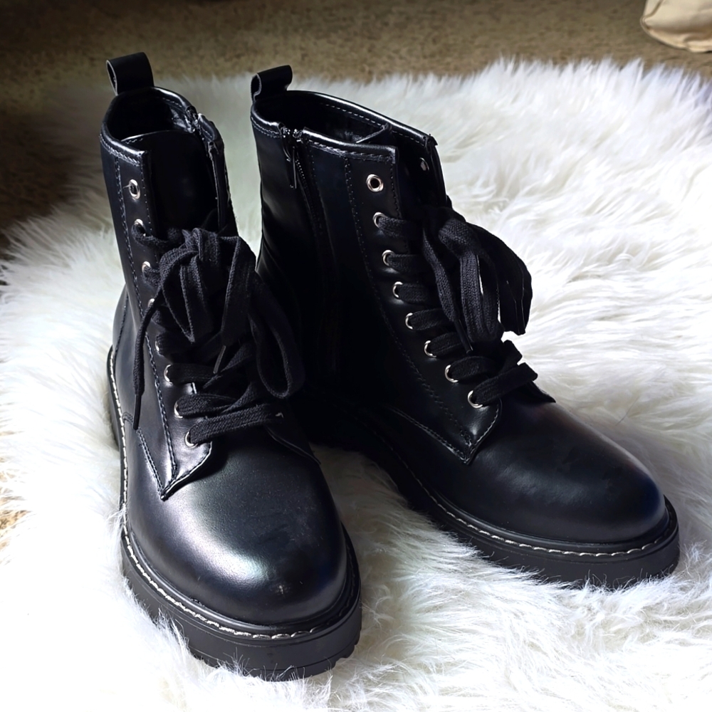 Repose womens combat boots